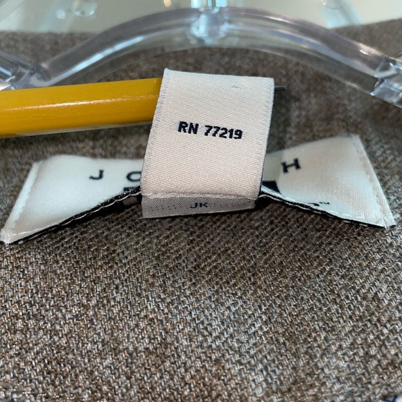 Joseph Abboud Men’s Vest - Picture 3 of 7